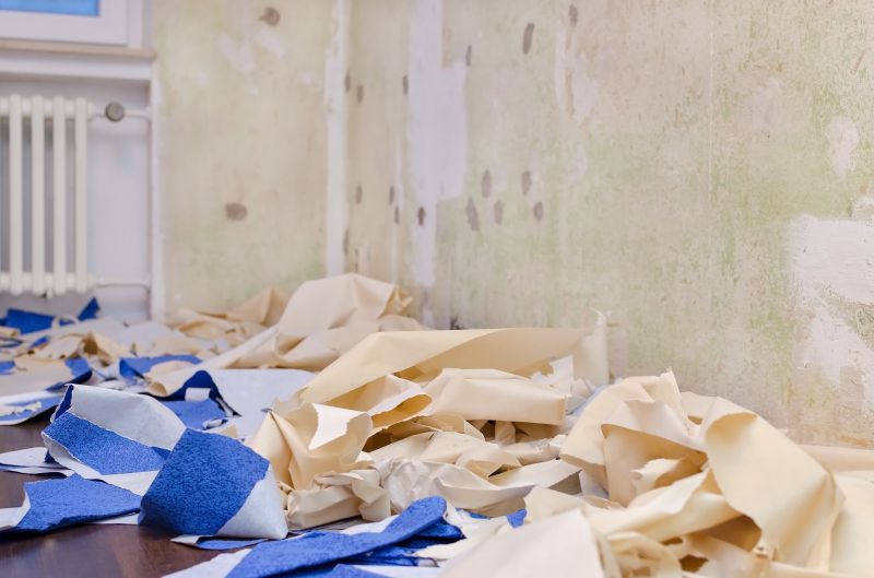 Who Does Wallpaper Removals